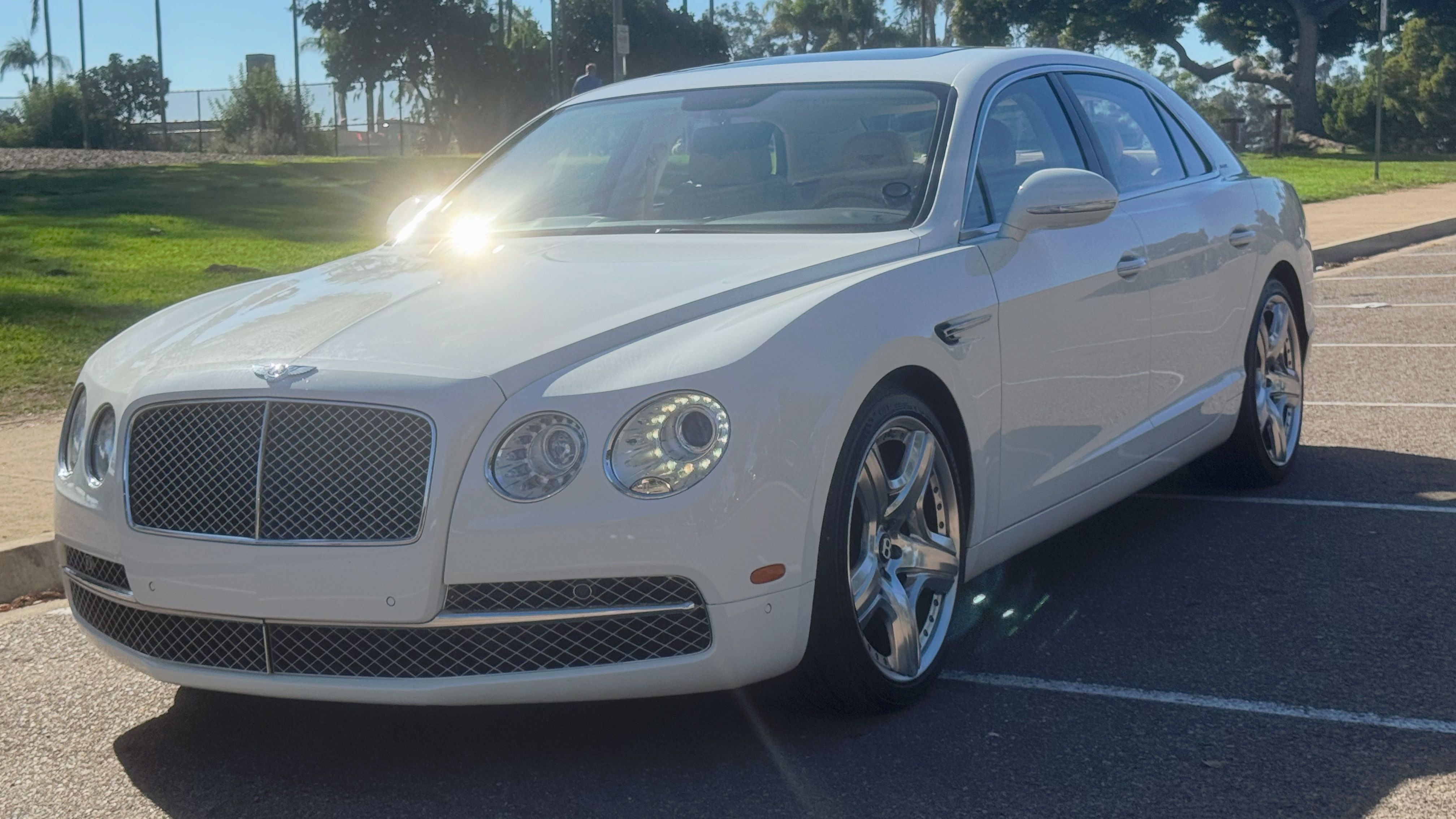 Used 2014 Bentley Flying Spur W12 AWD/4WD image 8