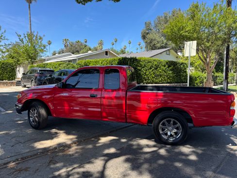 Used 2004 Toyota Tacoma 2WD Xtracab image 1