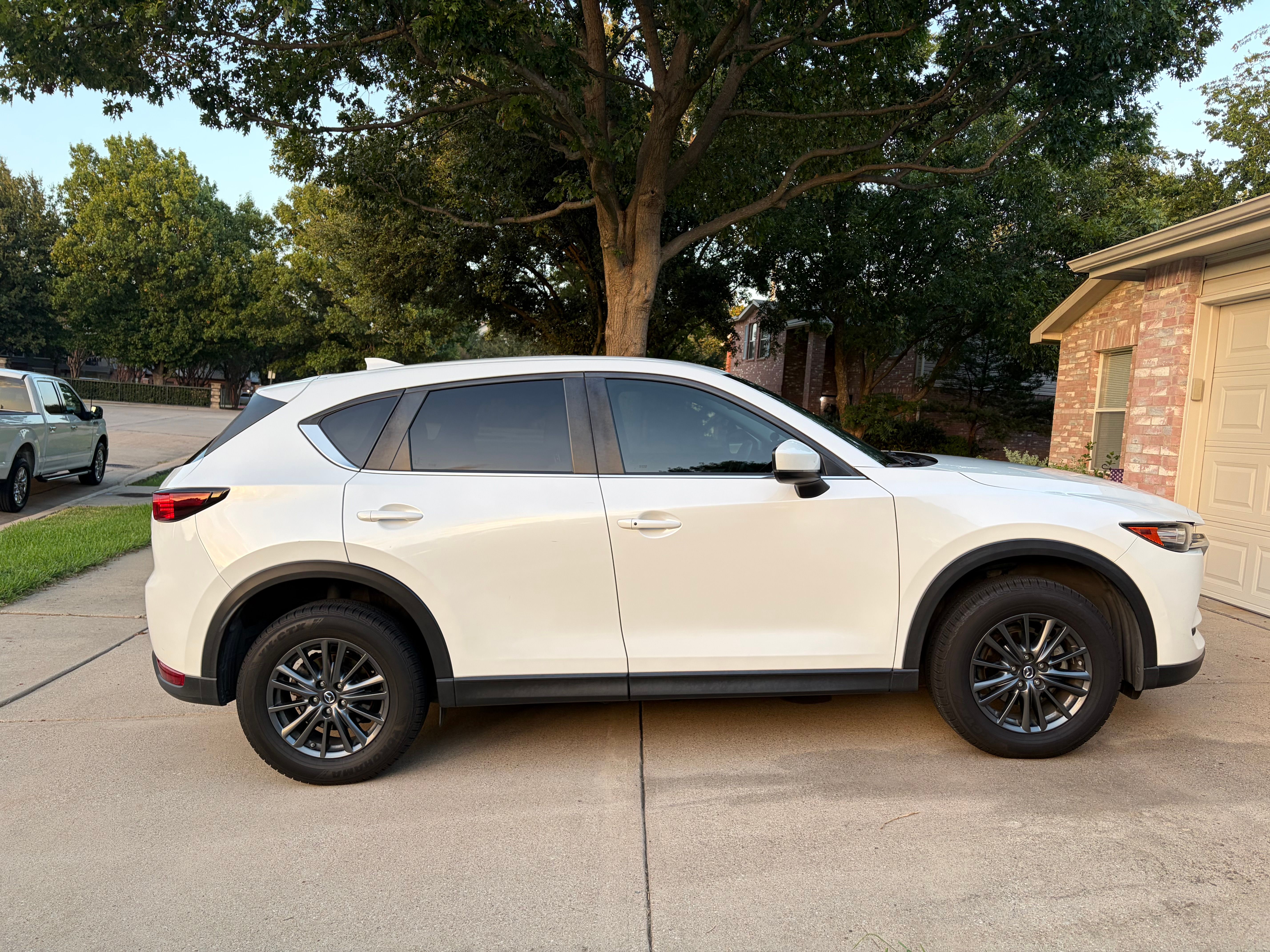 Used 2020 MAZDA CX-5 Touring FWD image 5