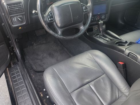 Used 2000 Chevrolet Camaro Z28 w/ SS Performance/Appearance Pkg image 15