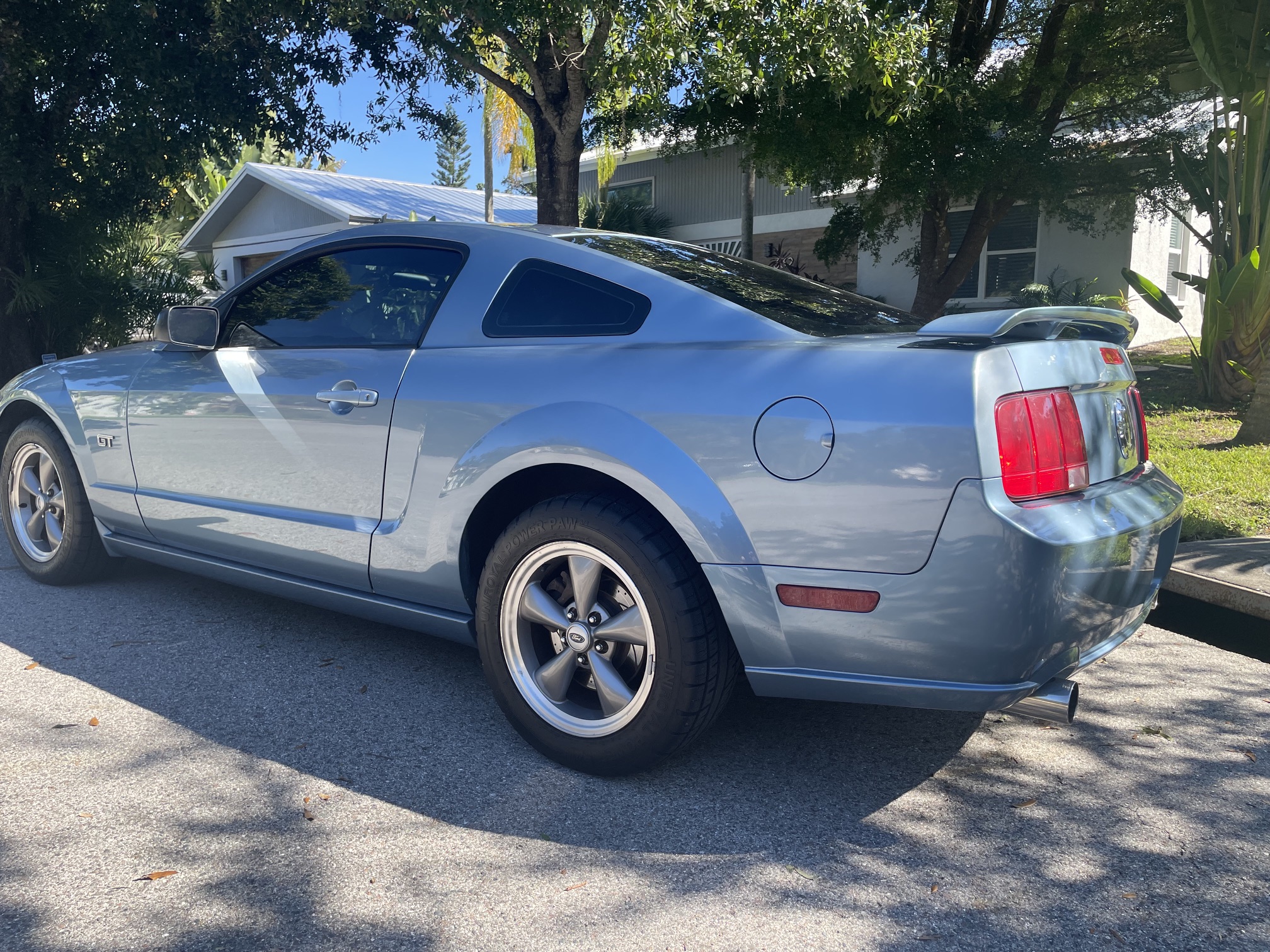 Used 2005 Ford Mustang GT Premium RWD image 11