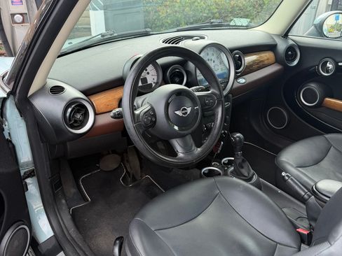 Used 2012 MINI Cooper Clubman FWD image 8