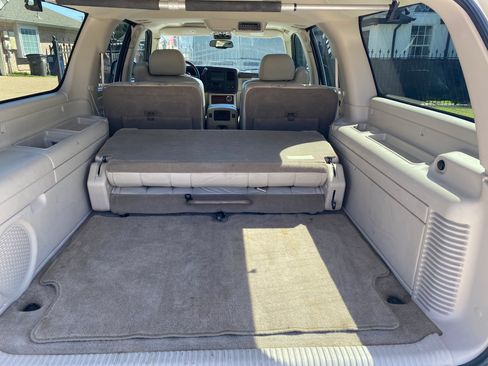 Used 2006 Cadillac Escalade ESV AWD image 16