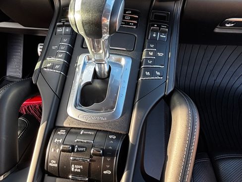 Used 2017 Porsche Cayenne GTS AWD/4WD image 11