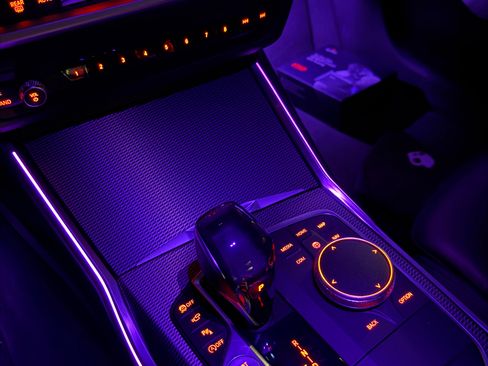 Used 2019 BMW 330i Sedan w/ M Sport Package image 9