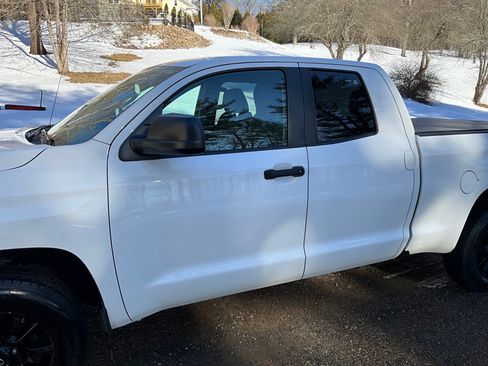 Used 2019 Toyota Tundra SR5 w/ SX Package image 6