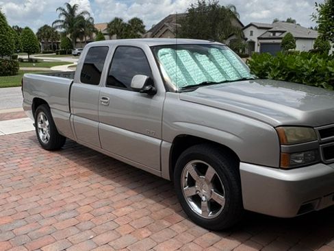 Used 2006 Chevrolet Silverado 1500 SS RWD image 1
