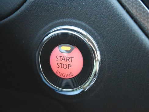 Used 2018 Nissan Pathfinder SL w/ SL Premium Package image 23