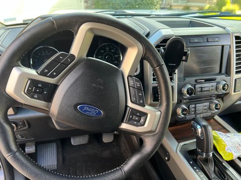 Used 2015 Ford F150 Lariat w/ Equipment Group 502A Luxury image 12