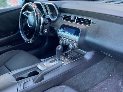 Used 2011 Chevrolet Camaro LT image 5