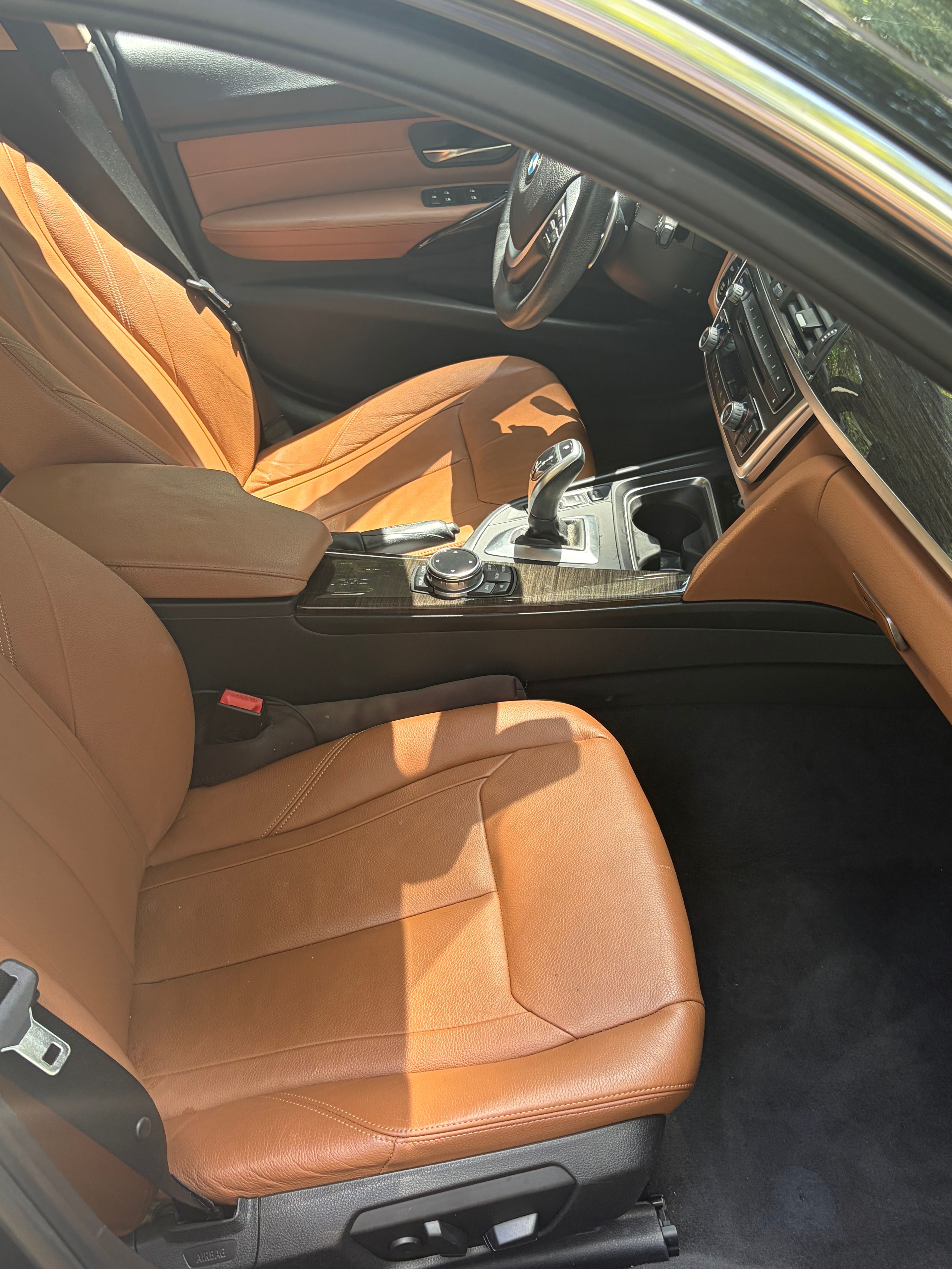Used 2014 BMW 328i xDrive Wagon AWD/4WD image 9