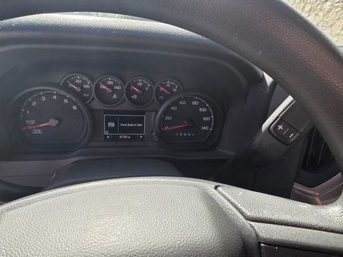 Used 2022 Chevrolet Silverado 1500 Custom image 6