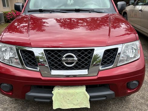Used 2019 Nissan Frontier SV AWD/4WD image 1