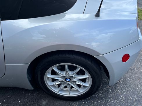 Used 2003 BMW Z4 2.5i RWD image 6