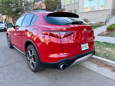 Used 2019 Alfa Romeo Stelvio Ti Sport w/ Quick Order Package 22S Sport image 11