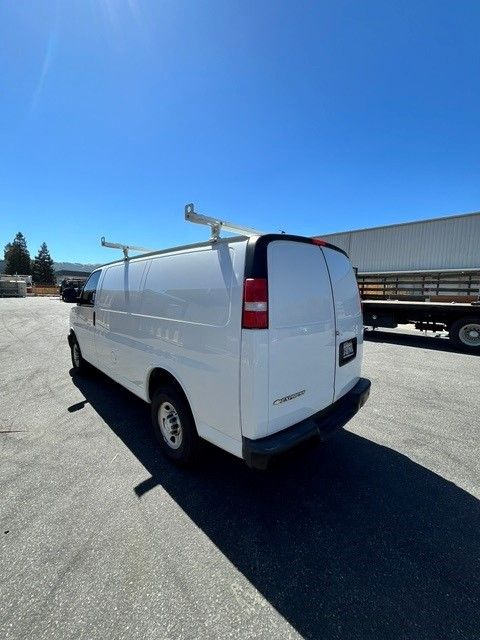 Used 2020 Chevrolet Express 2500 w/ Communications Package RWD image 5
