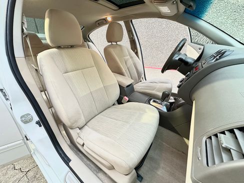 Used 2012 Nissan Altima 2.5 S w/ Convenience Pkg FWD image 13