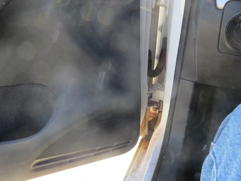 Used 2012 Volkswagen Golf 2.5L Hatchback 2D image 16