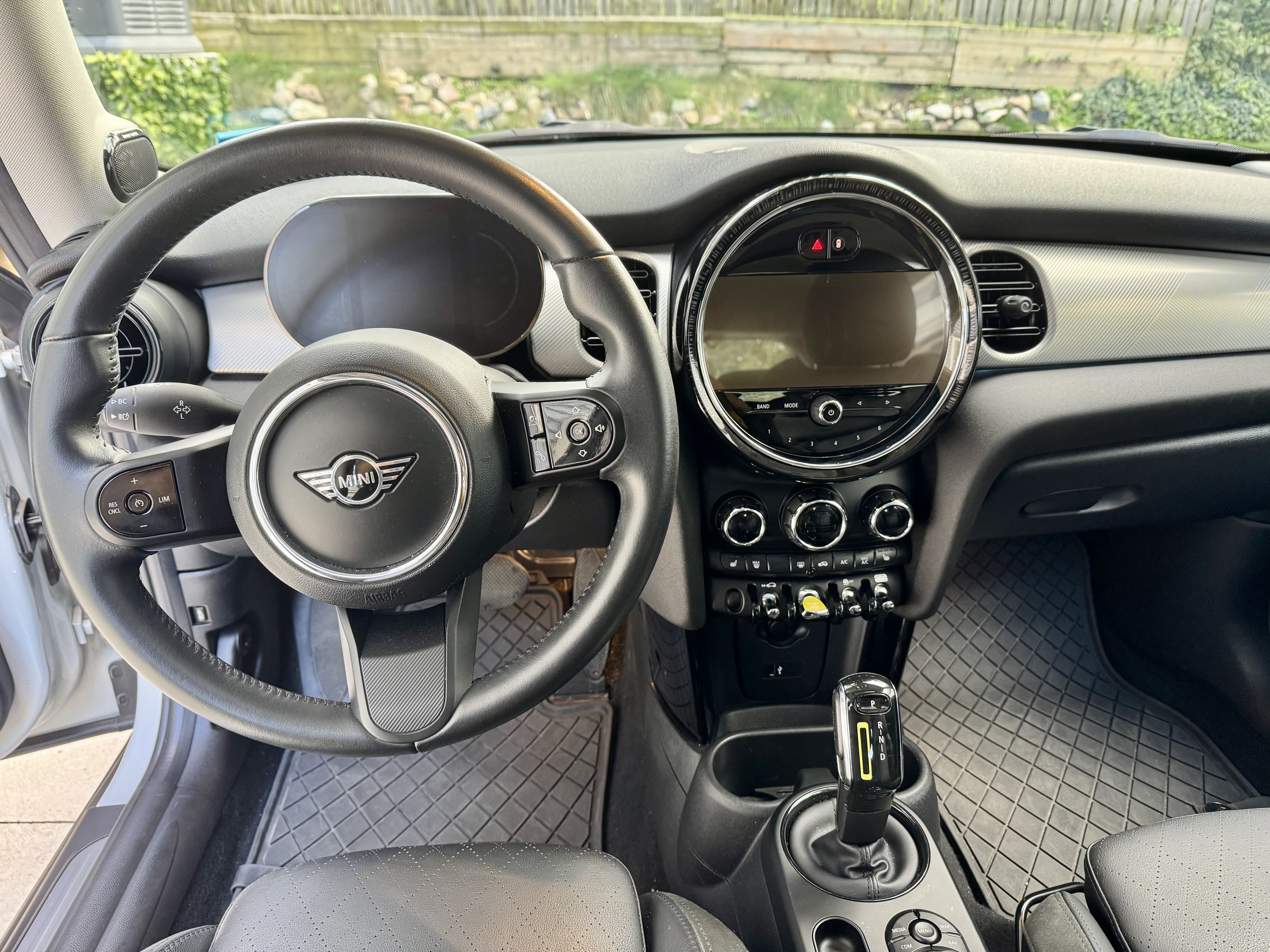 Used 2023 MINI Cooper SE FWD image 17