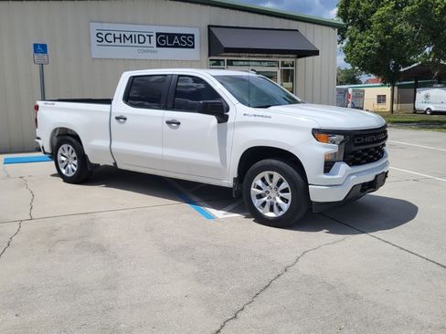 Used 2024 Chevrolet Silverado 1500 Custom image 13