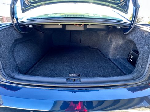 Used 2018 Volkswagen Passat 3.6 SEL Premium image 24