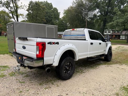 Used 2019 Ford F250 XLT AWD/4WD image 4
