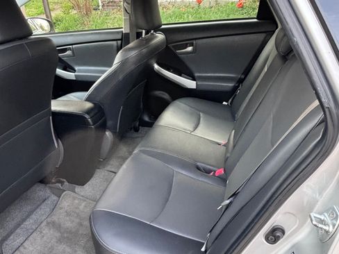 Used 2012 Toyota Prius Four image 9