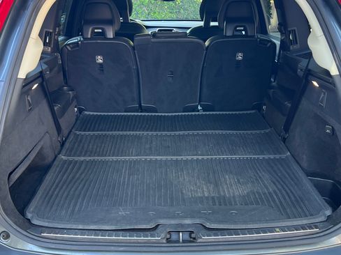 Used 2018 Volvo XC90 T5 Momentum w/ Convenience Package image 14