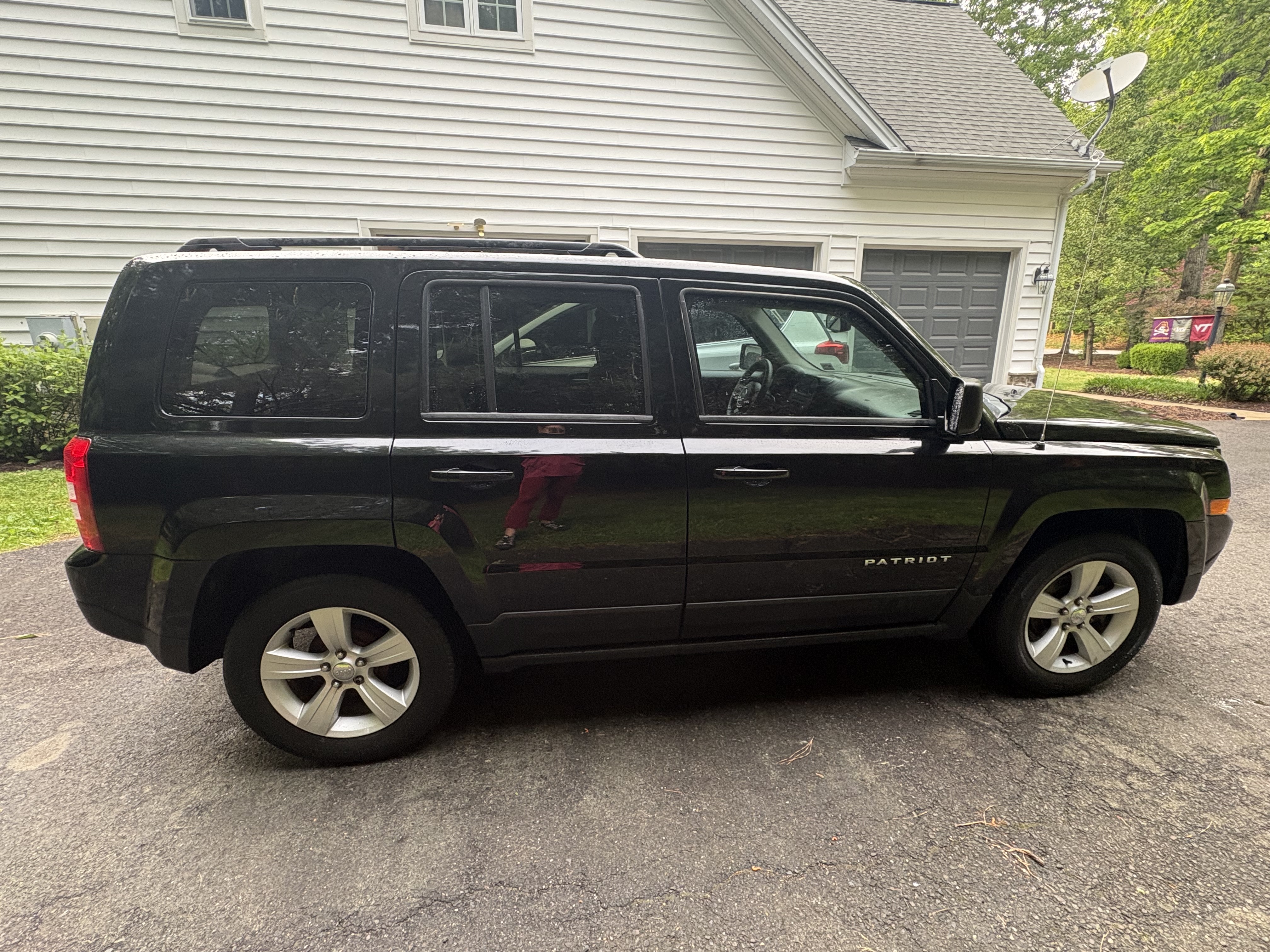 Used 2016 Jeep Patriot Sport w/ Power Value Group FWD image 2
