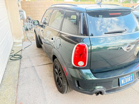 Used 2014 MINI Cooper Countryman S FWD image 2