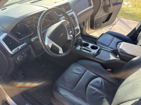 Used 2015 GMC Acadia SLT w/ Open Road Package image 10