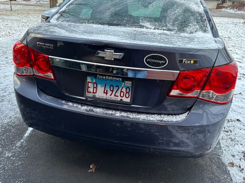 Used 2013 Chevrolet Cruze LS image 8