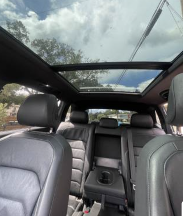 Used 2019 Volkswagen Tiguan SEL Premium R-Line w/ 3rd Row Seat Package AWD/4WD image 20