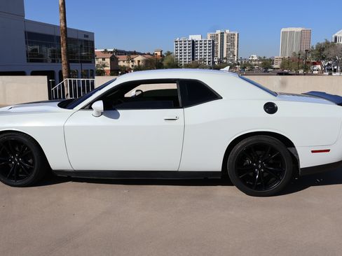 Used 2017 Dodge Challenger SXT w/ Blacktop Package image 10