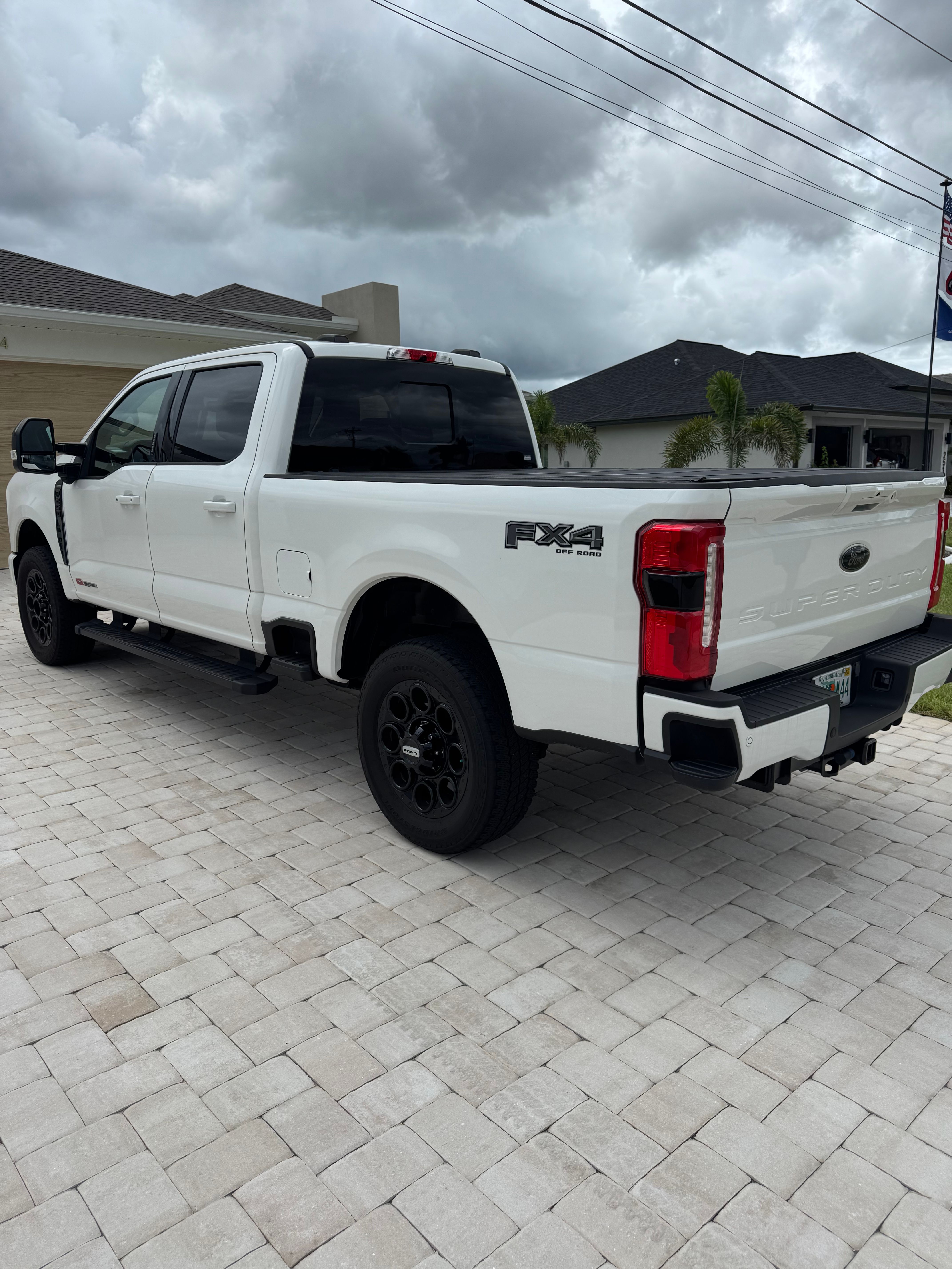 Used 2024 Ford F250 Lariat w/ Lariat Ultimate Package AWD/4WD image 5