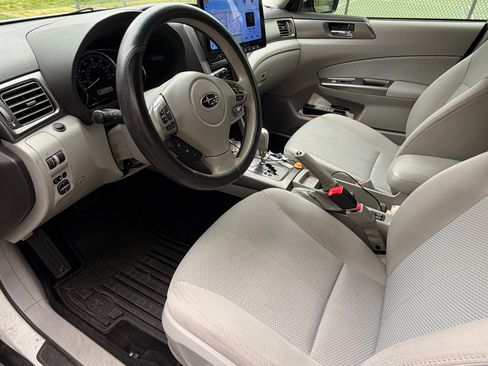 Used 2013 Subaru Forester 2.5X Premium w/ All-Weather Pkg AWD/4WD image 25