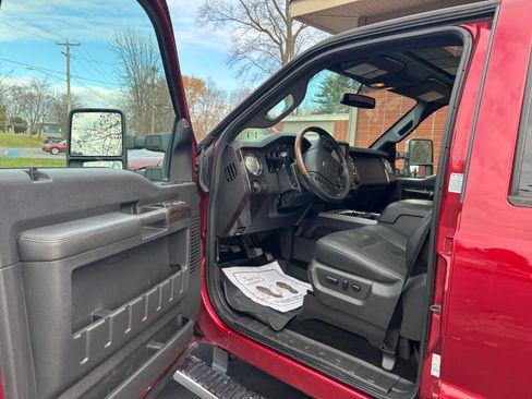 Used 2015 Ford F350 Platinum w/ Snow Plow Prep Package image 5