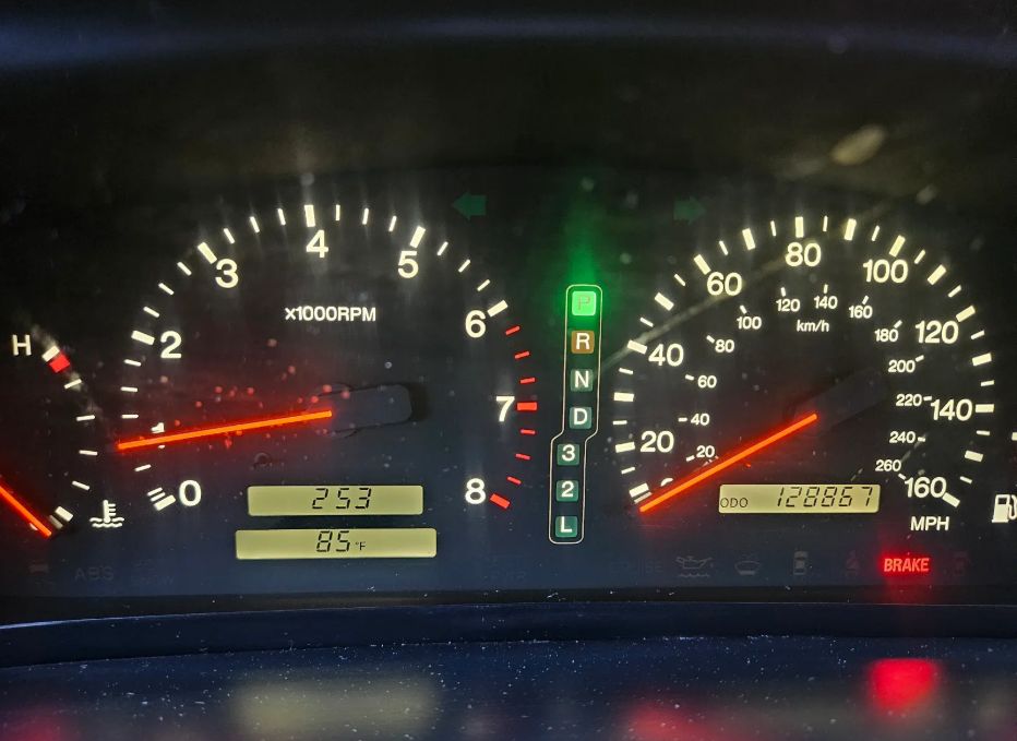Used 1998 Lexus SC 300 Coupe RWD image 2