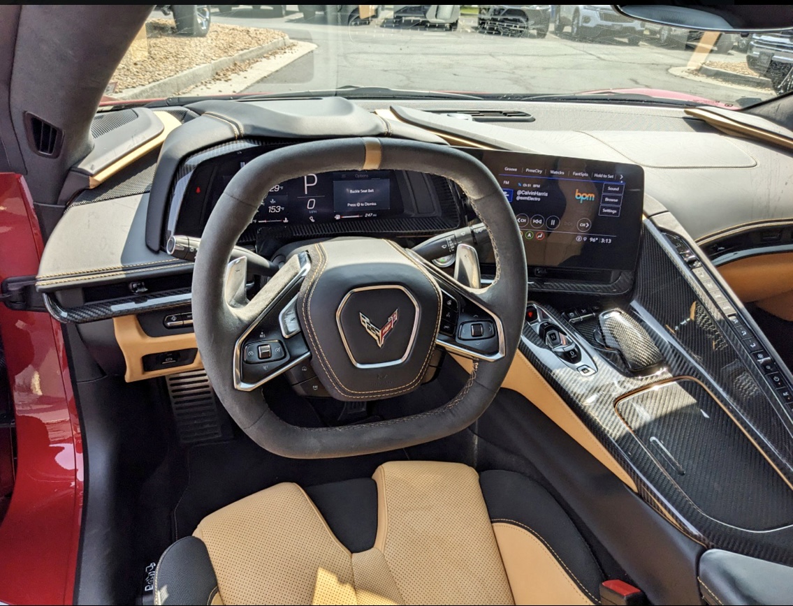 Used 2022 Chevrolet Corvette Stingray Premium Conv w/ Z51 Performance Package RWD image 20