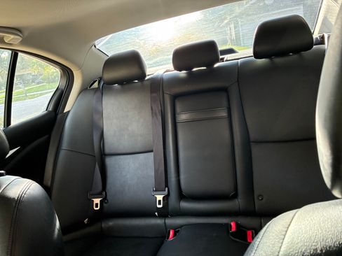 Used 2014 INFINITI Q50 w/ Moonroof Package image 6