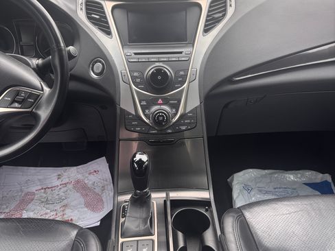 Used 2013 Hyundai Azera image 9