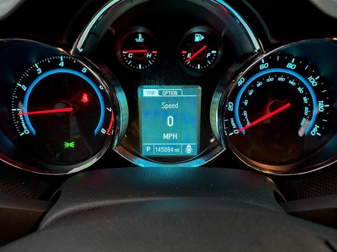 Used 2013 Chevrolet Cruze LT w/ RS Package image 16