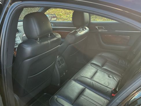 Used 2014 Lincoln MKS AWD w/ Equipment Group 101A image 10