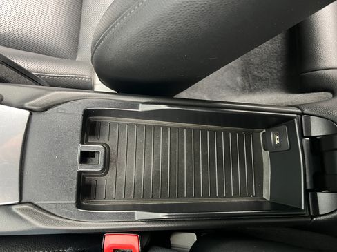 Used 2017 Porsche 911 Carrera image 8