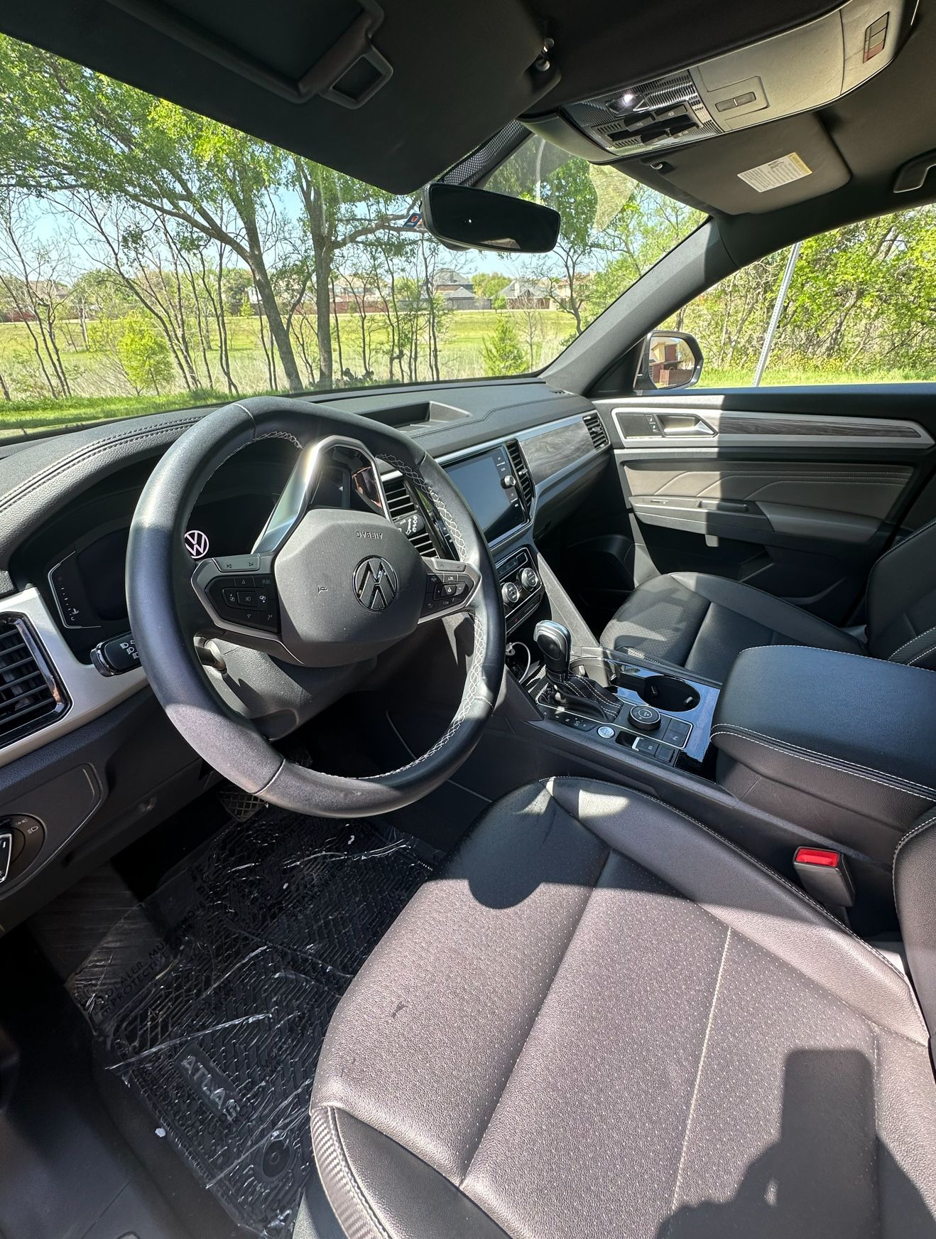 Used 2023 Volkswagen Atlas Cross Sport SE w/ Panoramic Sunroof Package AWD/4WD image 11