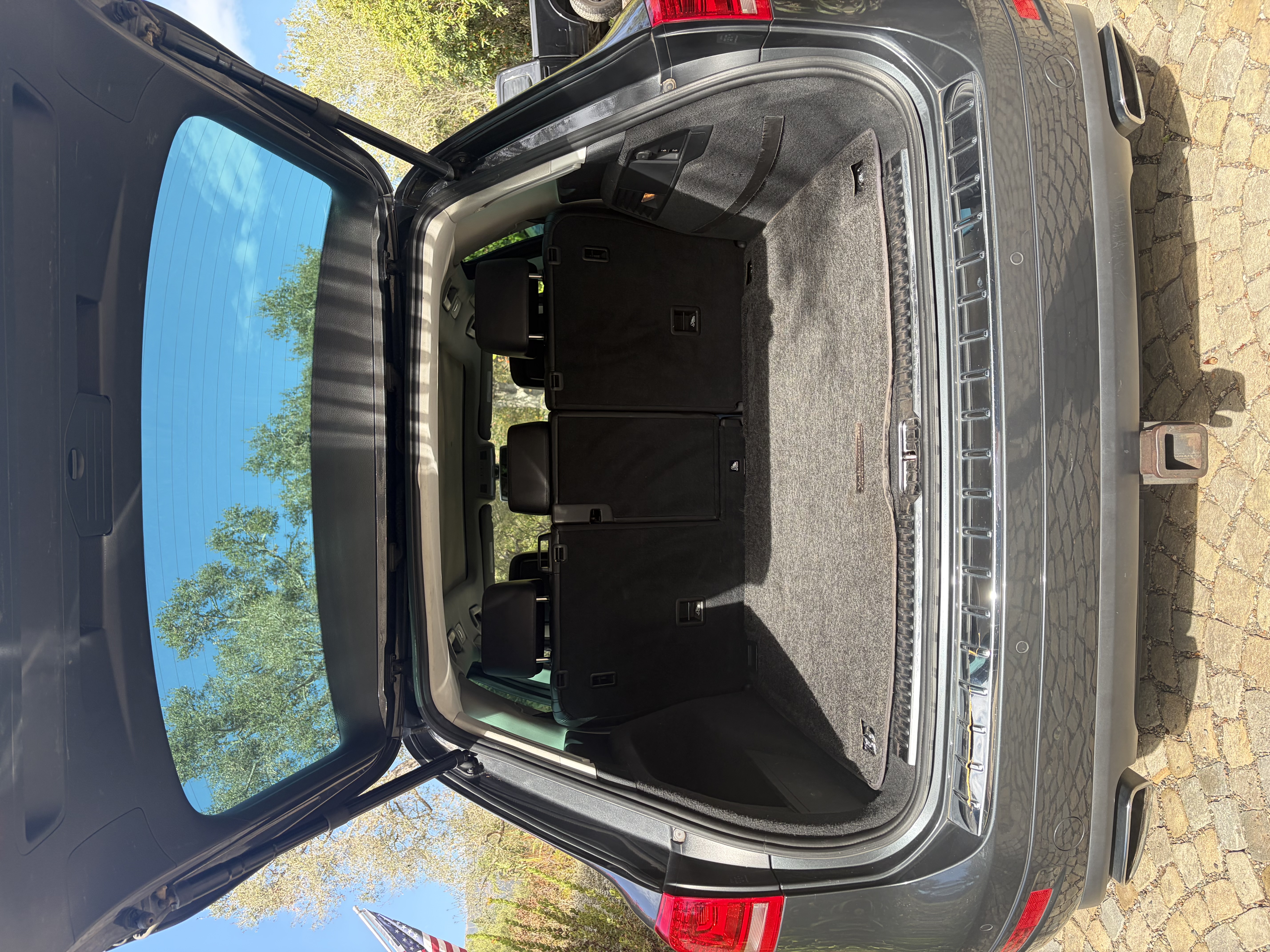 Used 2014 Volkswagen Touareg Executive AWD/4WD image 10