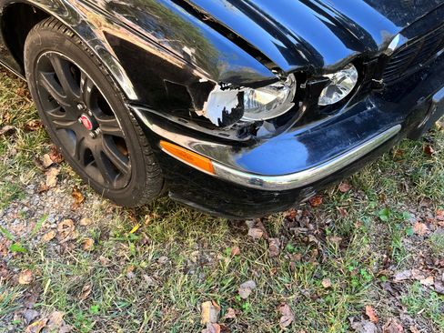 Used 2005 Jaguar XJ8 image 6