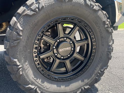 Used 2025 Ford F350 XLT w/ Tremor Off-Road Package AWD/4WD image 18