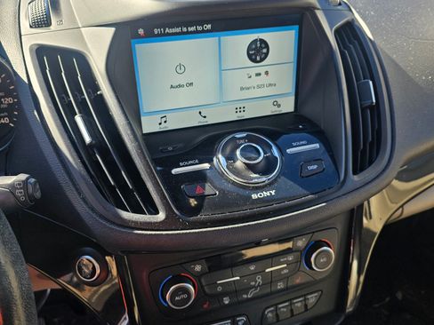 Used 2017 Ford Escape Titanium w/ Equipment Group 301A image 9