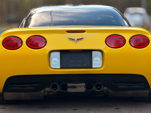 Used 2001 Chevrolet Corvette Z06 w/ Memory Pkg RWD image 8
